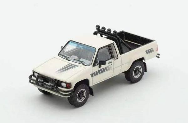 ゲインコーププロダクツ 1/64 トヨタ ハイラックス SR5 XTRA Cab 1985 左ハンドル仕様 オフホワイト【KS062-396】 ミニカー KS062-396 トヨタ SR5 XTRA
