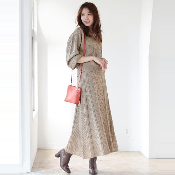 【好評発売中品質】 ラウンドネックセーター＋Aライトスカートワンピースセット
