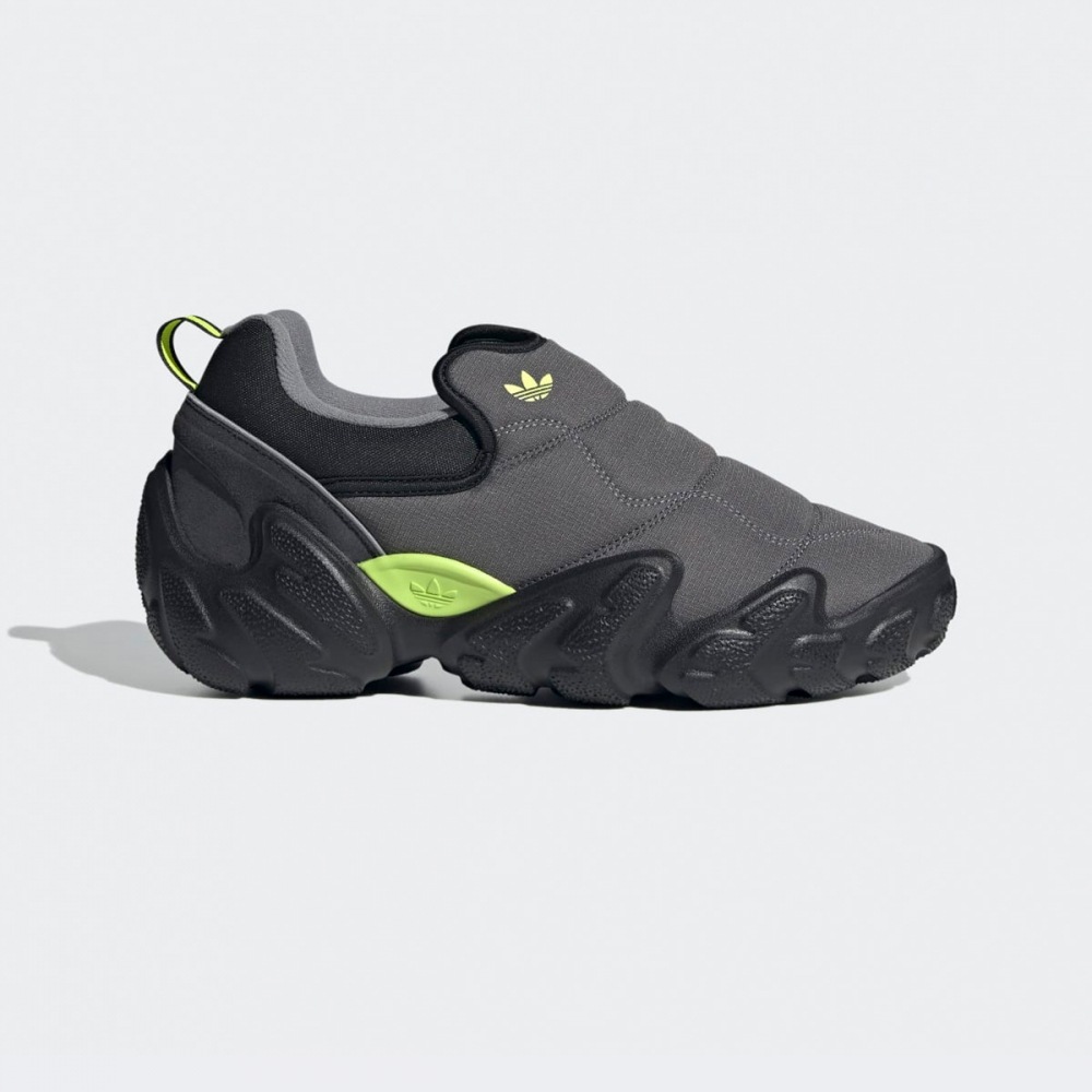 アディダスアディフォームラドランダー IH7372-GREFIV/シルバー/ブラック