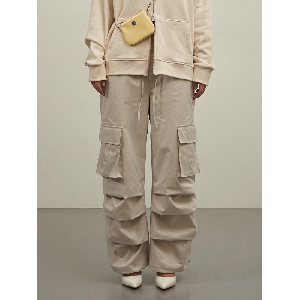 ILLIGO 3 タックワイドカーゴパンツエクリュベージュ