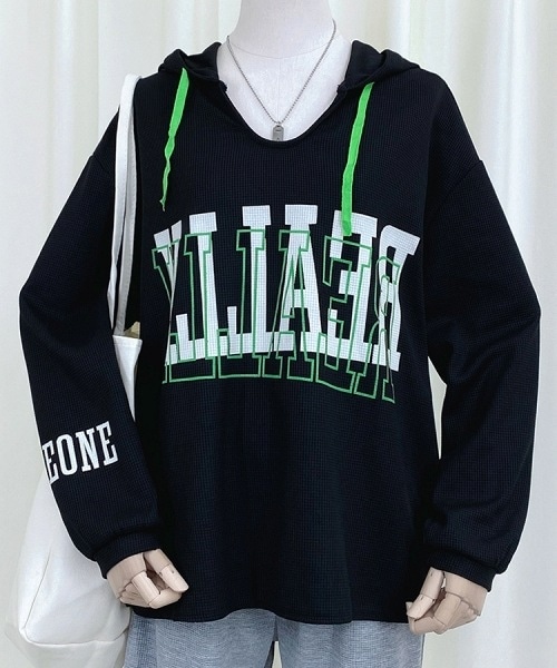 レディース トップス プルオーバー パーカー ミドル丈 長袖 Vネック ストリート サイドスリット 透け感 フード 通気性 コットン カジュアル ラフ ロゴ 文字 テキスト 英語 秋 学生 公園