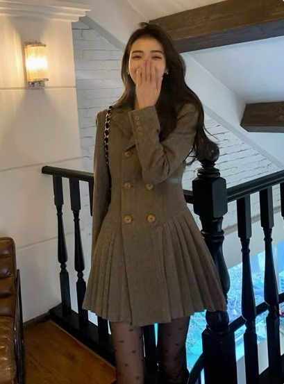 レディース ワンピース スーツ ミニ 長袖 Vネック 襟付き タイト ボタン ダブル ストレート Aライン プリーツ 秋 冬 かわいい 大人可愛い きれいめ シンプル カジュアル 上品 おしゃれ 11,529円