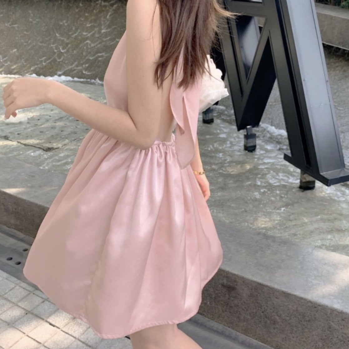 ワンピース ドレス Aライン フレア 膝上丈 Vネック ホルターネック 細身 リボン サテン バックオープン 上品 シンプル かわいい 大人可愛い きれいめ 春 夏 デート お出かけ S L ピンク