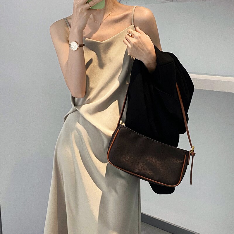 ワンピース レディース ワンピドレス キャミワンピ デザイン 膝下 ミモレ丈 袖なし ノースリーブ サテン Vネック タック入り エレガント 上品 着回し オフィス 休日 パーティー セクシー 主役級