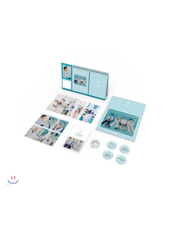 [未開封新品]（BTOB）2020シーズングリーティングカレンダーフォトカードアコーディオンカレンダーフォトブックポストカードセットマスキングテープ缶バッジ