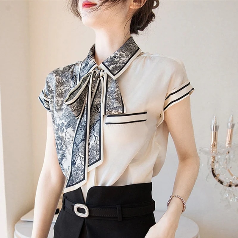 シフォンブラウス春夏新型ファッション襟付き半袖プリントストレートシミュレーションシルク弾力サテンシャツ