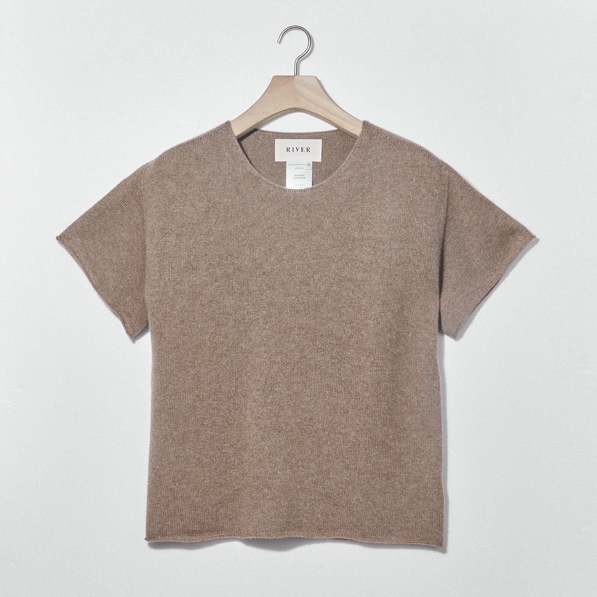 THE ISSUE Nut Round Short Sleeve Knit