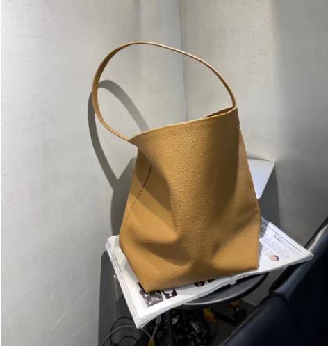 レザー レディースバッグ ショルダー 大容量 ショッピングバッグ カジュアル アンダーアーム バッグ 通勤バッグ 5,294円