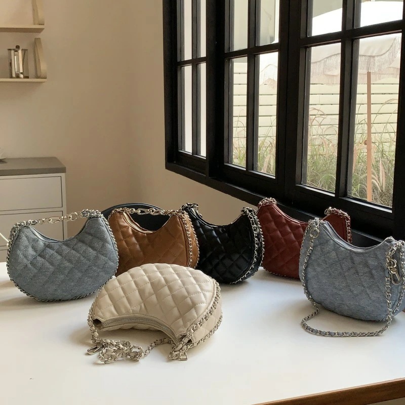 ショルダーバッグ　チェーン　キルティング (T) 5,889円