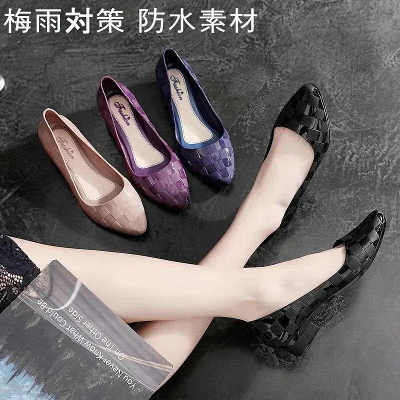 【超お得1つ買うと10個もらえる】新品 大人気 ポインテッドトゥ レインパンプス 完全防水 PVC素材の足楽パンプス 美脚をキープ雨の日のお洒落 62,073円