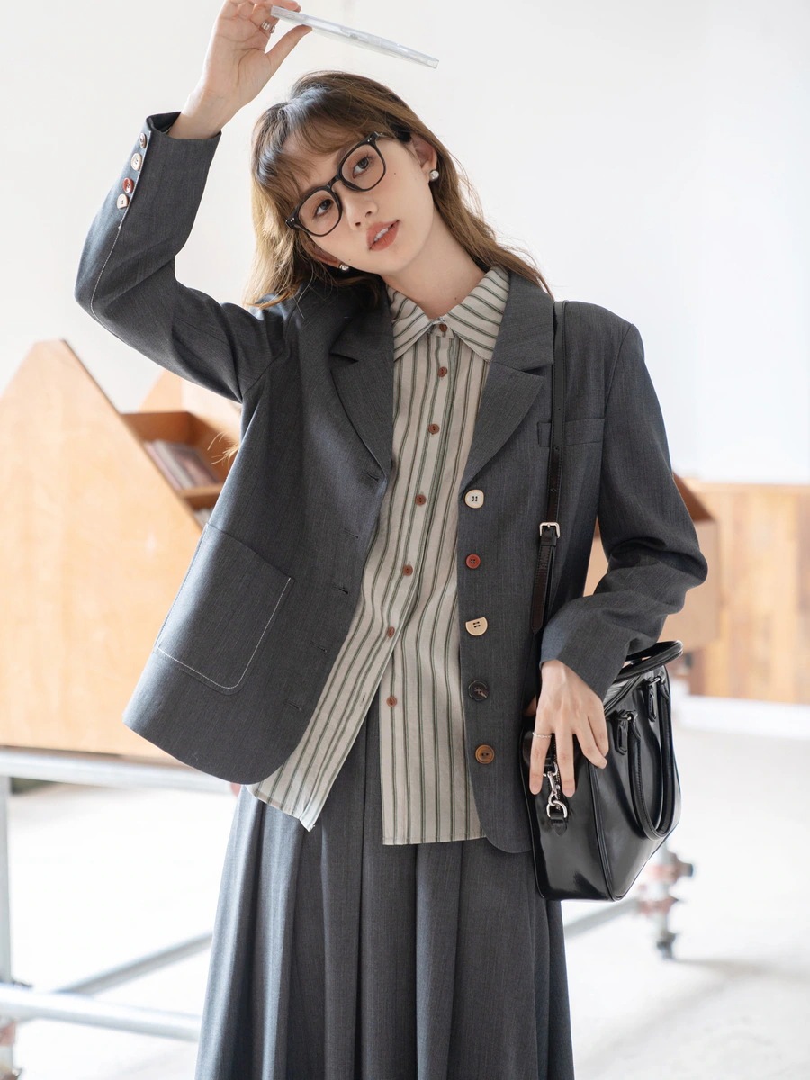 急速出荷！品質保証！2025初春 新作 スーツジャケット アウター キャンパス風 小柄 トップス 体型カバー 着痩せ メガ割 韓国ファッション