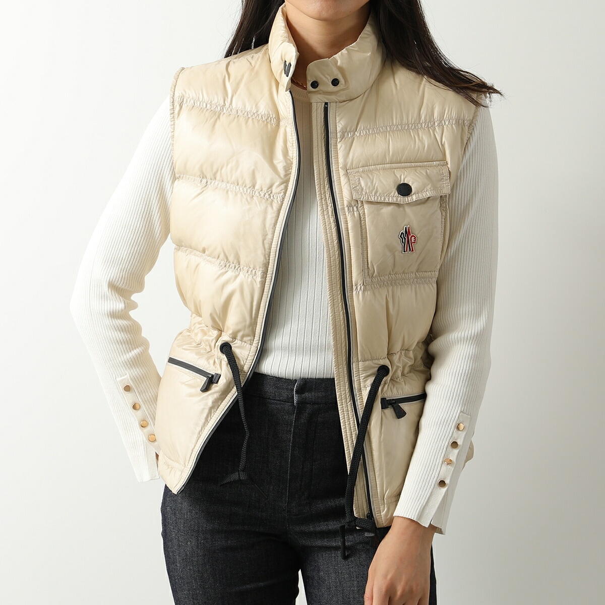 MONCLER GRENOBLE モンクレール グルノーブル ダウンベスト AROLLES アロレス 1A00013 595B1 レディース ナイロン アイコンパッチ 軽量 081 55,114円