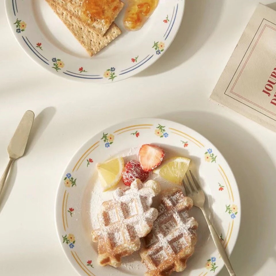 フレンチプラントフラワーガールハートディナープレート手描きチェリープレート家庭用セラミックプレートスナックプレート朝食プレート