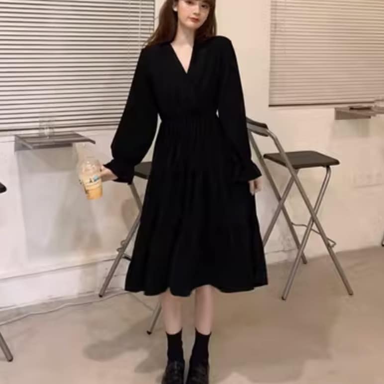 レディース ワンピース フレア ロング 長袖 かわいい 大人可愛い きれいめ シンプル カジュアル 上品 おしゃれ かっこいい レトロ こなれ感 ラフ ガーリー ルーズ 個性的 クール モード系