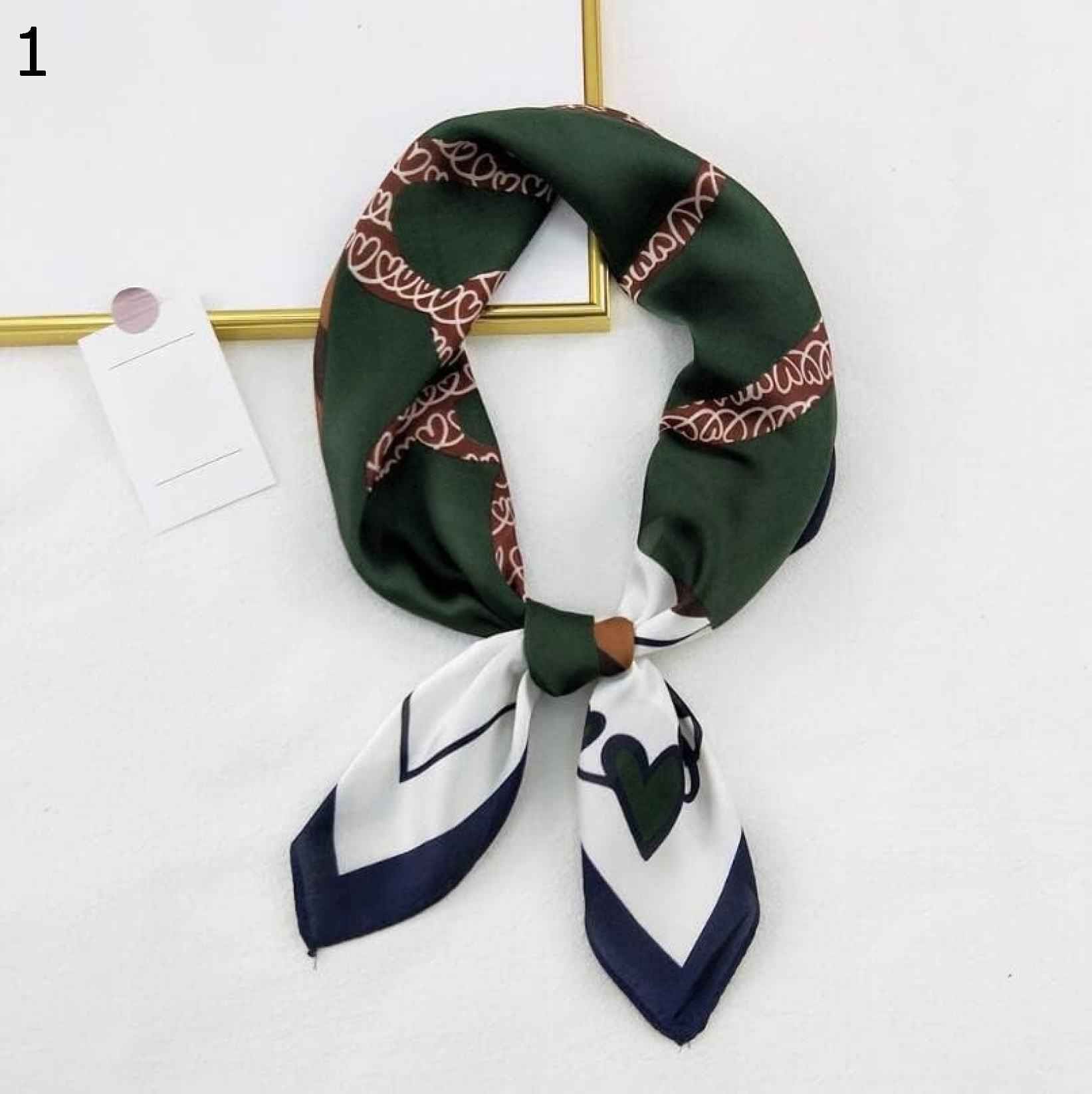 【20%OFFクーポン～】女性ヒジャブセクシーなラブハートプリントカジュアルサテンスモールスクエアラップヘッド多機能スカーフポリエステルスカーフ スカーフ (Color : Green Size