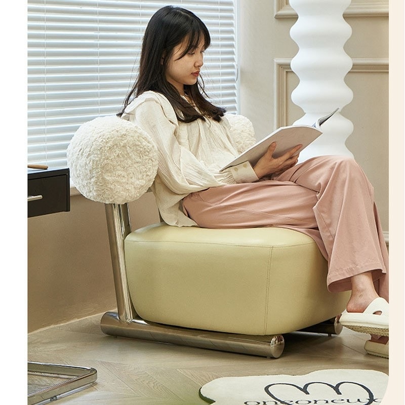 シングルレイジーソファチェアノルディックイタリアの寝室小さなスツールバルコニーレジャー小さなアパートリビングルームドレッシングチェア