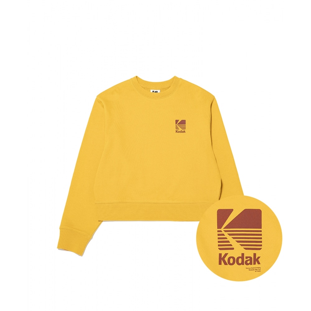 KODAK [キム・ナヨン着用] エッセンシャルシグネチャーロゴスウェットシャツウーマンマスタード