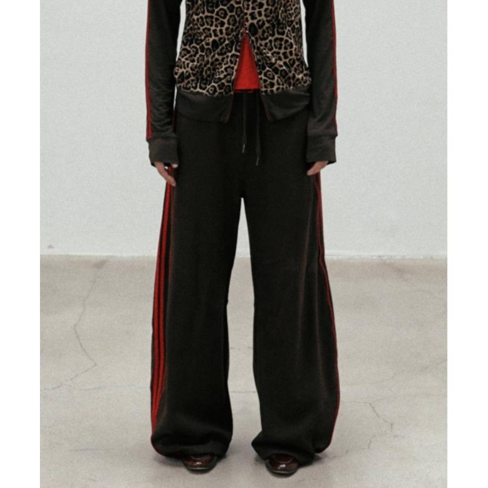 BADBLOOD BADBLOOD Billy 2 Way Curved Jogger Trousers Chocolate w