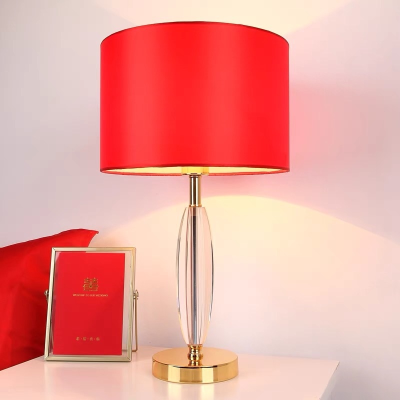 中国標準220 vシンプルなモダンなクリスタルテーブルランプアメリカンスタイルルームリビングルームベッドベッドベッドベッドベッドベッドベッドランプホテル装飾ランプ 6,283円