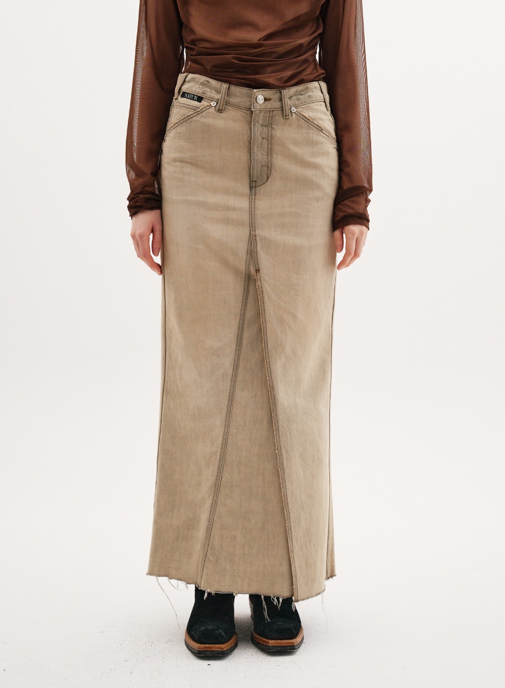 【SATUR】 PORT DENIM MAXI SKIRT : DUST BEIGE