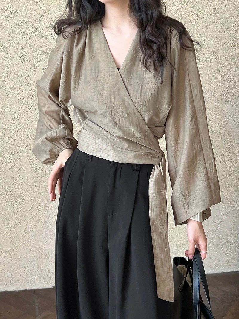 クロスオーバーVネックタイシャツレディース夏新作イレギュラーニッチショートトップス