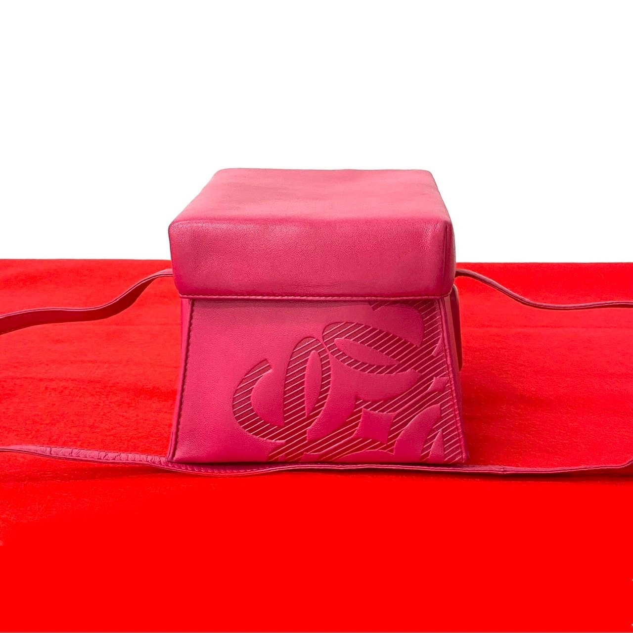 ヴィンテージ アナグラム ロゴショルダーバッグ レザー ピンク 19120