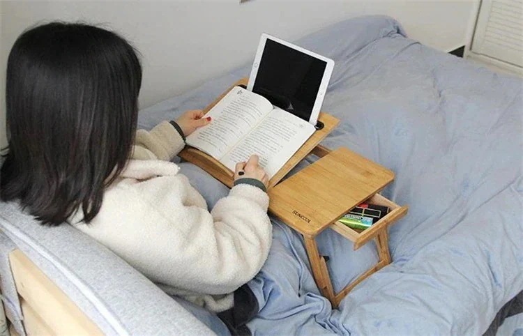 期間限定オファー 楠竹の小さなテーブル怠け者のテーブル字を書くテーブルベッドの上の小さなテーブル折り畳みテーブル引き出しカードスロット付き携帯用テーブルコンピューターテーブルベッドの上のテ値下げ楠竹
