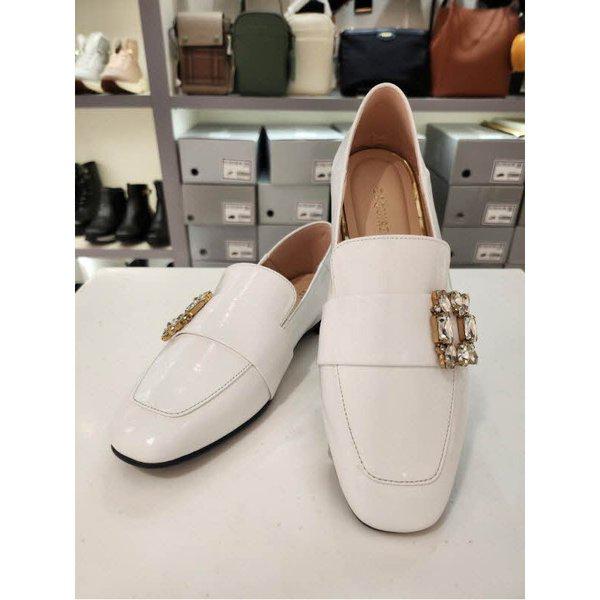 [] 女性用ジュエリー装飾ローファー 2CM(EQCSHQ555WH) [P003746428] 11,799円