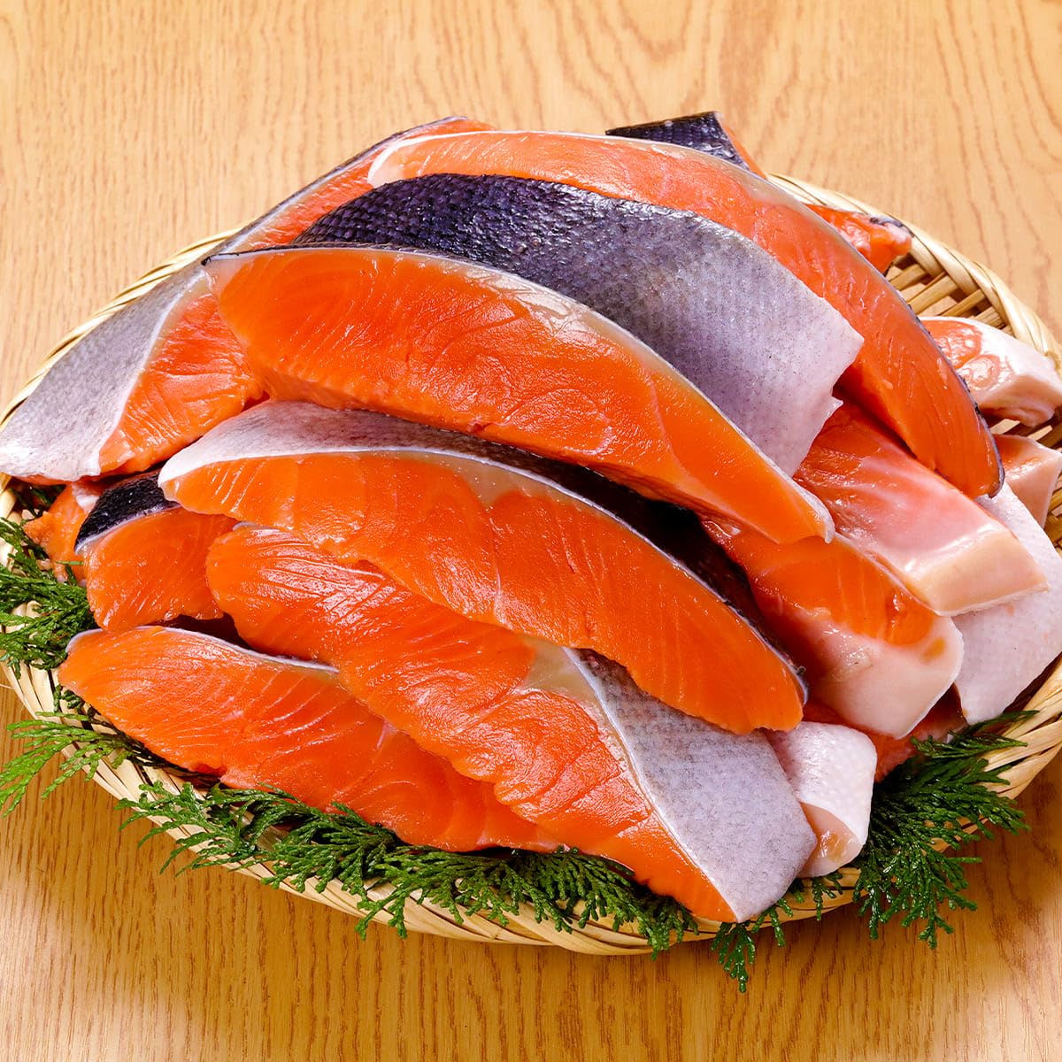 【甲羅組】有塩or無塩が選べる！訳あり 骨取銀鮭切身 業務用 1kg（約10切れ） 冷凍食品 定塩 チリ産 切身 サケ シャケ ギンザケ 骨取 (【a】有塩切り身)