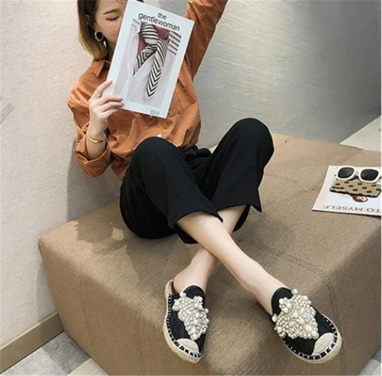 大人気！ 初秋 欲しかったあの商品 激安セール スリッパ マラーシューズ トレンド 夏 デザインセンス 2025年新作 ファッション 包頭 ハーフサポート シングルシューズ 気質 フラット レイジー