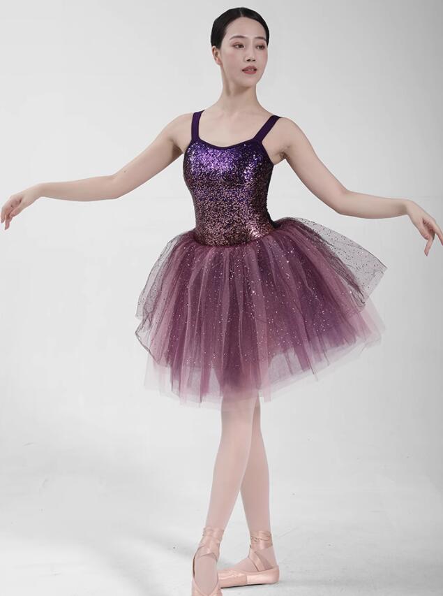 バレエ レオタード ワンピース 大人 紫系 キャミソール 膝丈 バレエ ドレス スパンコール グラデーション きらきら バレエ モダン ドレス ふわんり チュチュスカート ダンサー 練習着 レッスンウ 8,132円