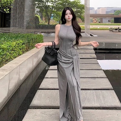 セクシーなギャルのデザイン感のワンピース2025夏の気質の胴着に偽りの2包の臀の長スカート女性 4,662円