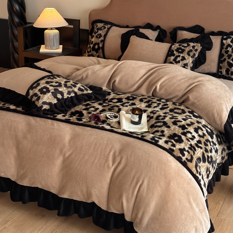 クラスA マザー＆ベビーグレード ヘップバーンスタイル ラビットプラッシュミルクフリース 冬用厚手コーラルフランネル布団カバー4点セット 5,838円