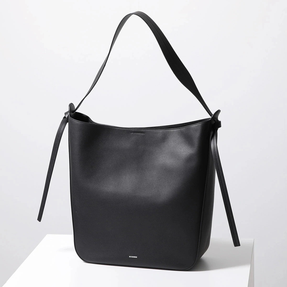 JIL SANDER ジルサンダー トートバッグ KNOT SHOPPER J07ZH0061 P6582 レディース レザー ショルダーバッグ ロゴ ノットハンドル 鞄 001/BLACK