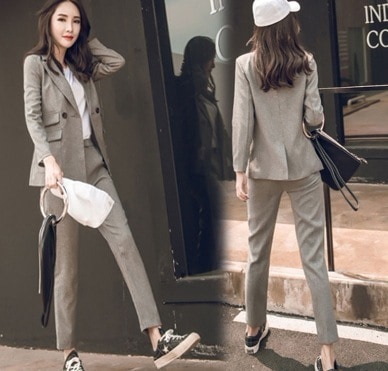 セットアップ ジャケット ズボン スーツ 袖あり 長袖 襟付き スリム 細身 Iライン スマート 切り替えデザイン 前開き 高級感 ボタン 上下セット 2点セット かわいい 可愛い きれいめ