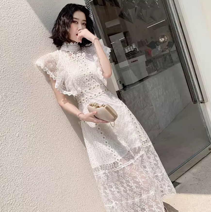 ワンピース ミモレ丈 レース かわいい 大人可愛い きれいめ シンプル カジュアル 大人 上品 おしゃれ お洒落 大人女子 こなれ感 個性的 主役級 存在感 美容師 メイクアップアーティスト