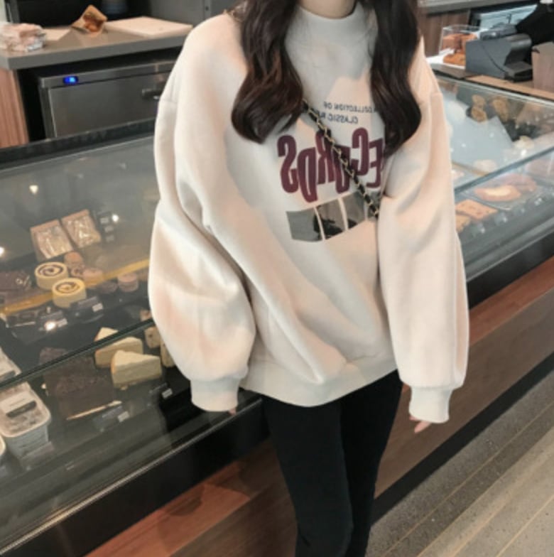 トップス デート カットソー プルオーバー 袖あり 長袖 かわいい 大人可愛い きれいめ シンプル カジュアル 大人 上品 おしゃれ お洒落 主役級 存在感 春 秋 10代 20代 30代 レディース