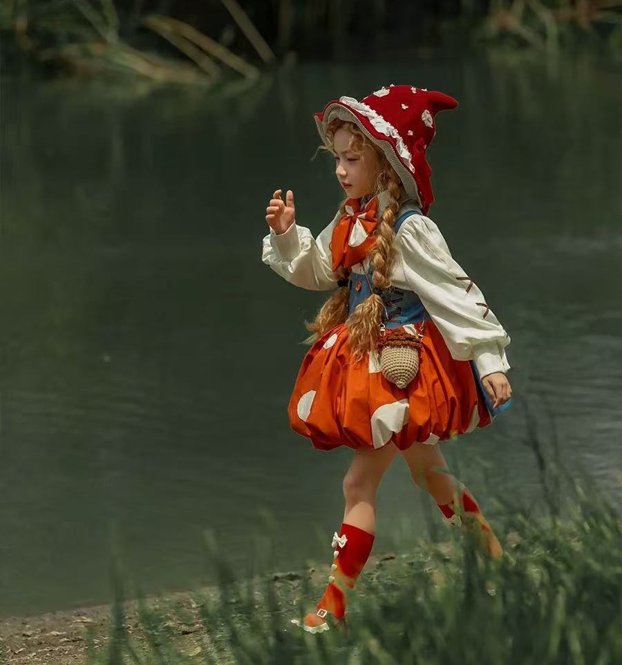 ロリータ ワンピース ハロウィーン変装 コスプレ 赤ずきん風 ワンピース 長袖 可愛い少女服