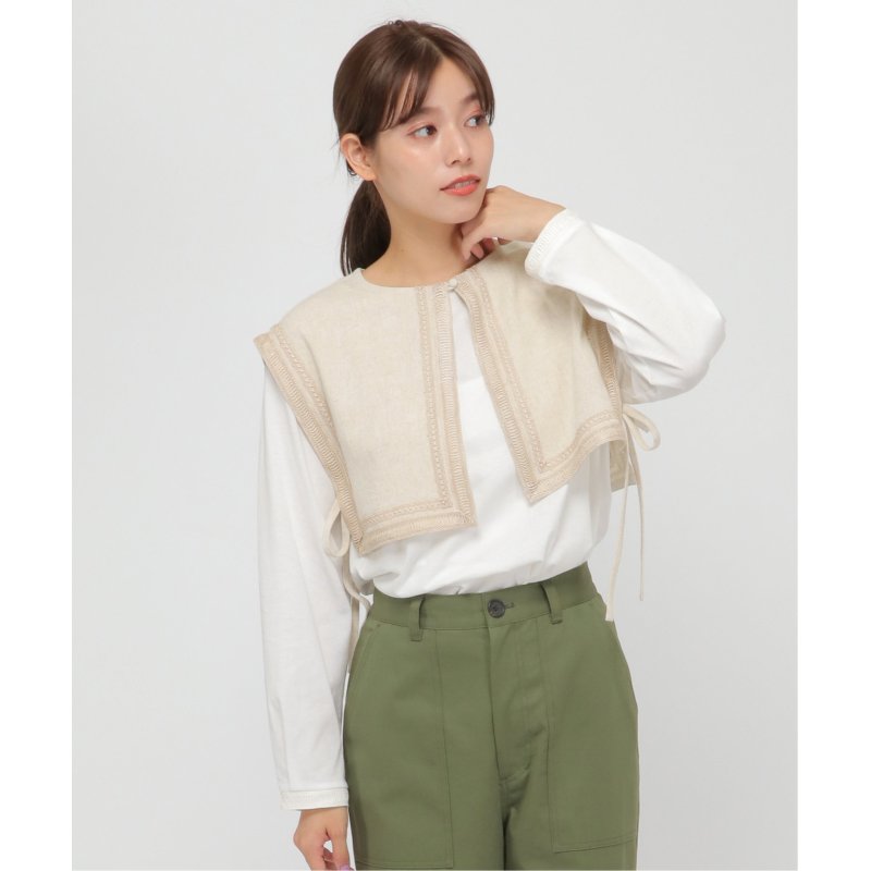 つけ襟付き刺繍ロンT