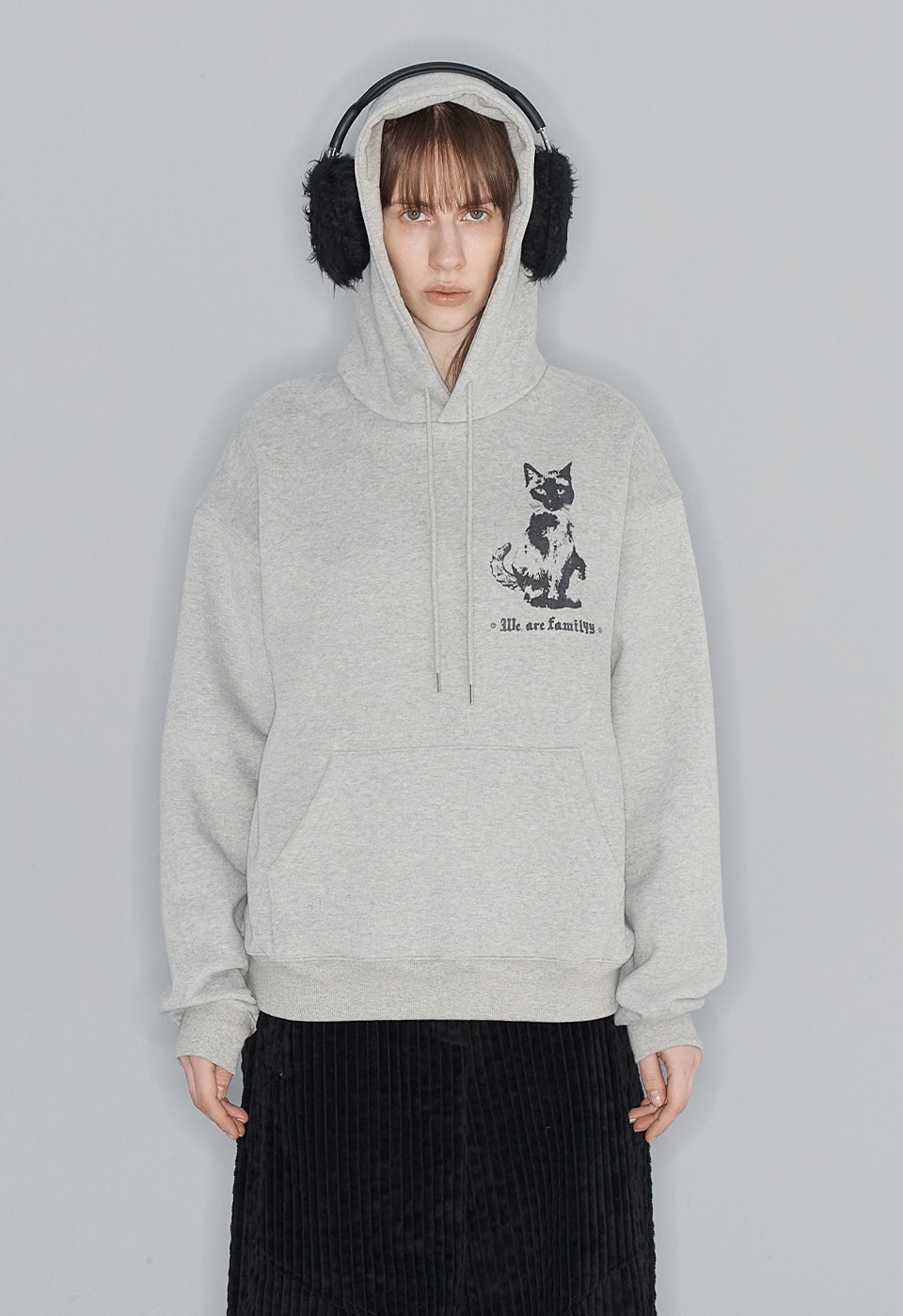 【OPEN Yy】 WE ARE FAMILYY HOODIE : GRAY