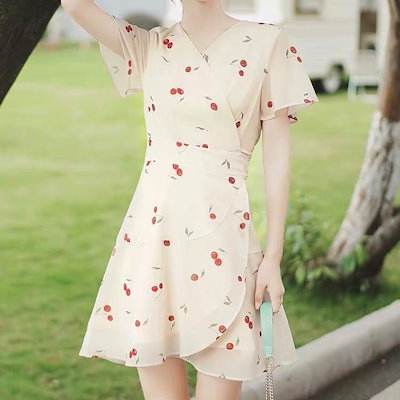 Qoo10 さくらんぼ柄ワンピース さくらんぼ柄 チ レディース服