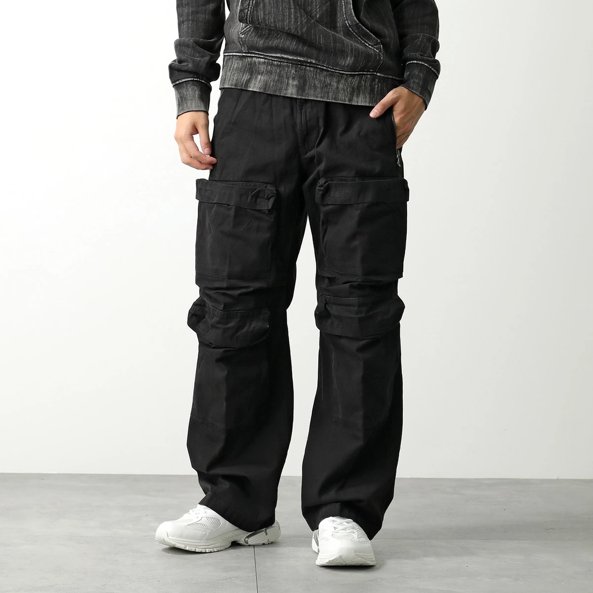DIESEL ディーゼル カーゴパンツ P-DANZEL A14759 0SKAE メンズ ポケット ボトムス オーバルD ロゴ 9XX 28,939円