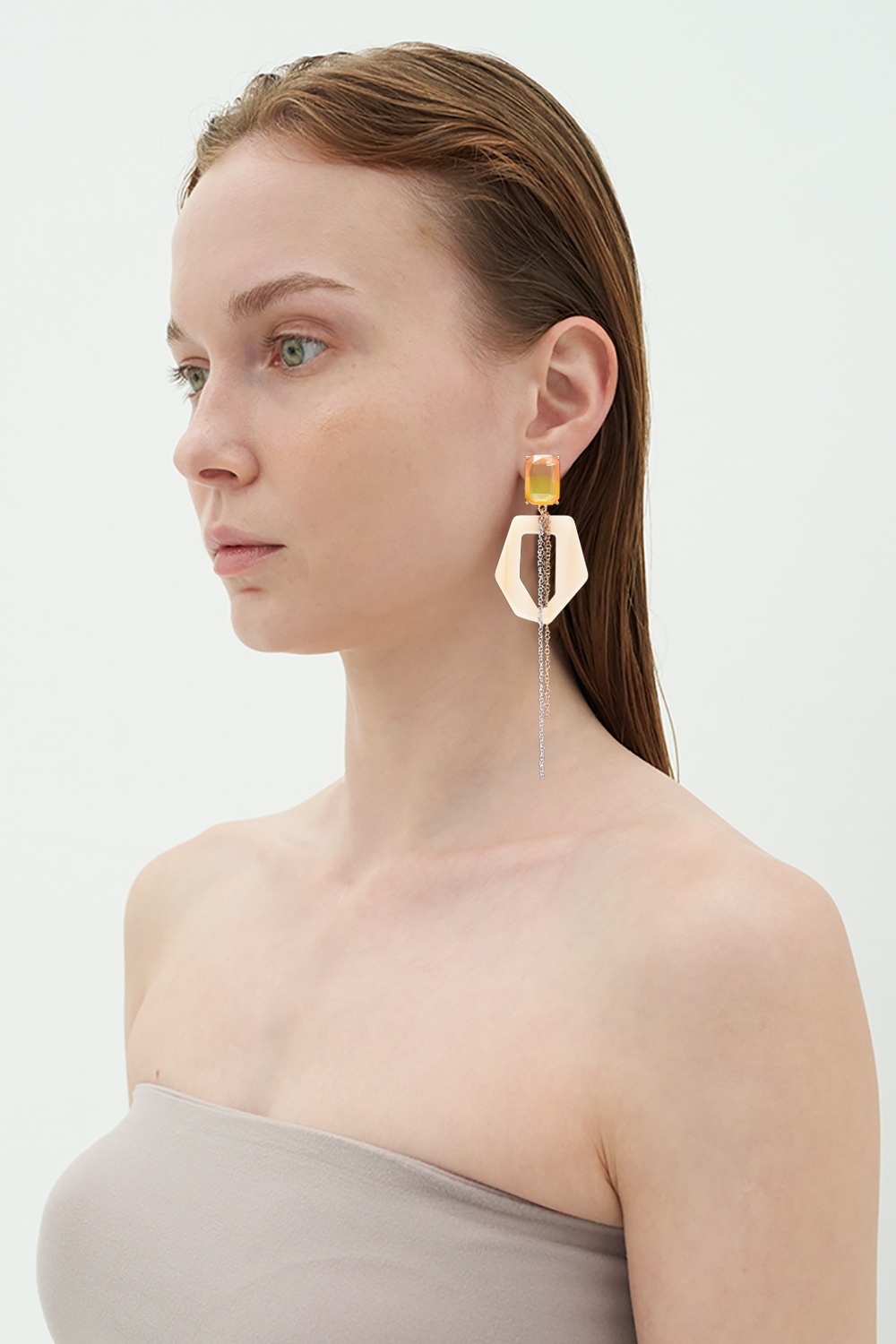 [HAZINA] Geometric Funky Dramatique Earrings - Beige [Option-Earclip ｱﾍﾂ硎