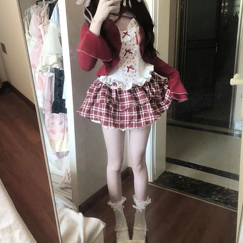 春秋向けピュアで繊細なレースのレディースセット蝶ネクタイ付き長袖カーディガンキャミソールトップチェック柄ミニスカート3点セット