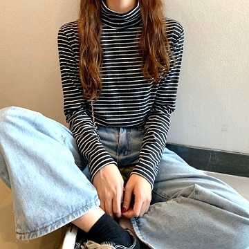 長袖Ｔシャツ シンプル トップス カットソー プルオーバー レギュラー丈 袖あり 長袖 ハイネック