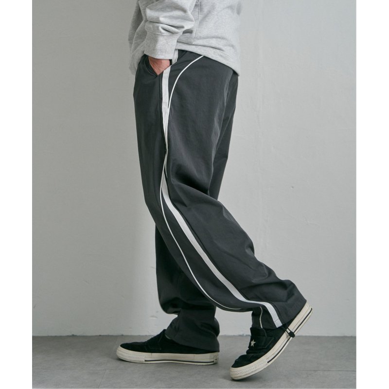 切替パイピングラインパンツ