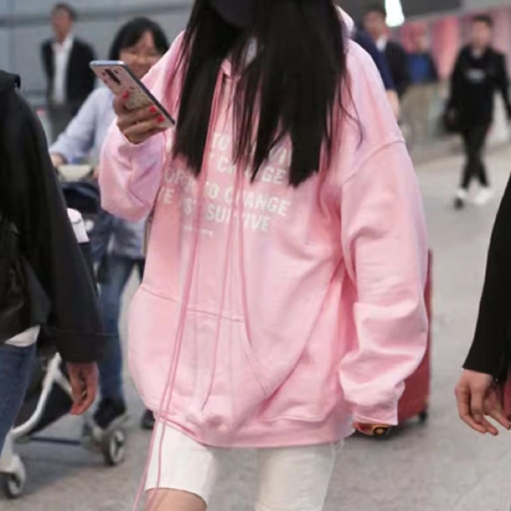 レディース トップス プルオーバー トレーナー ミディアム 長袖 ドロップショルダー フード ワイド オーバーサイズ 着痩せ効果 ポケット かわいい 大人可愛い シンプル カジュアル おしゃれ