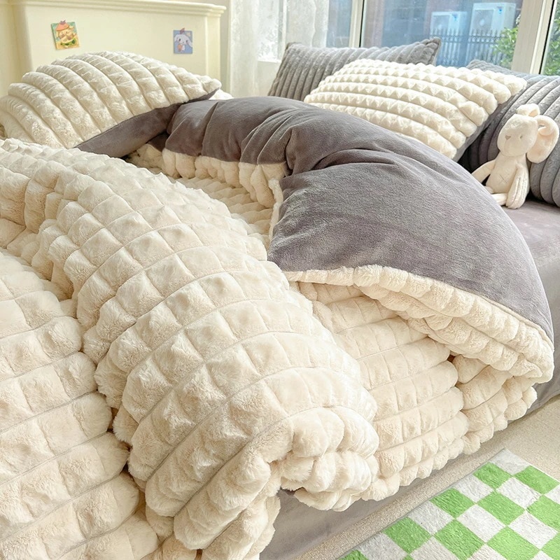 冬うさぎぬいぐるみ 4 点セット増粘ミルクベルベットシーツコーラルベルベットキルトカバーフランネルベッドシーツ 3 点セット