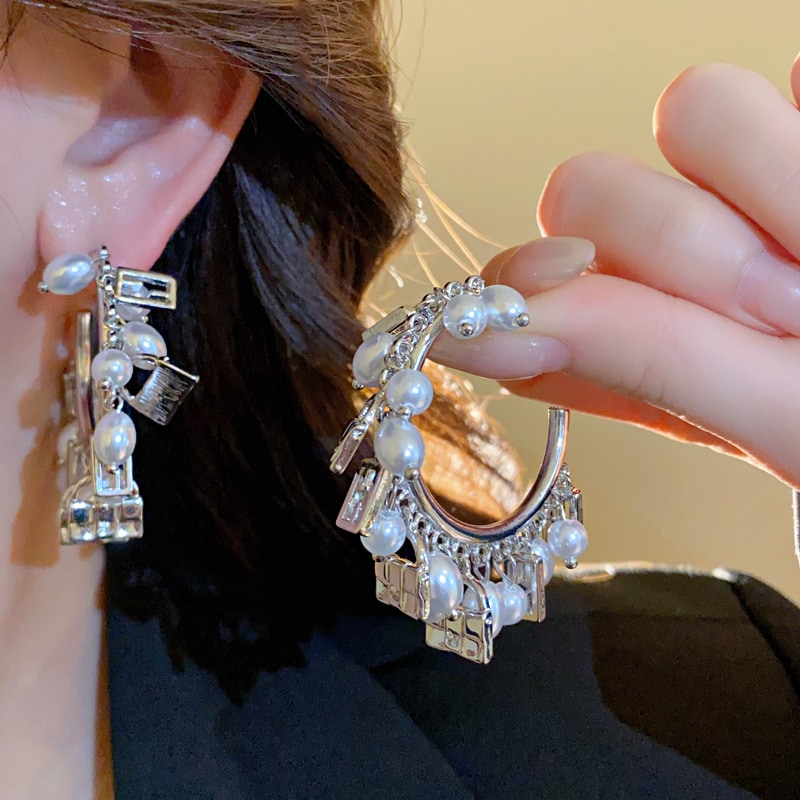 【超お得1つ買うと10個もらえる】メガ割夏のピアス シルバーピンピアス パールピアス レトロファッション ピアス イヤリング 女性