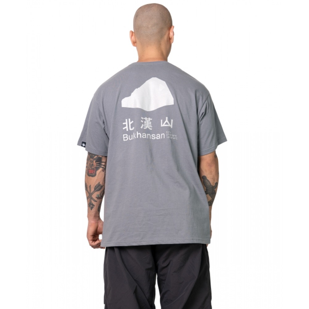 ウィル・ブカンサン Tシャツ (ストーングレー)